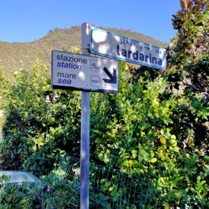 cartello delle scale di Corniglia per scendere a mare